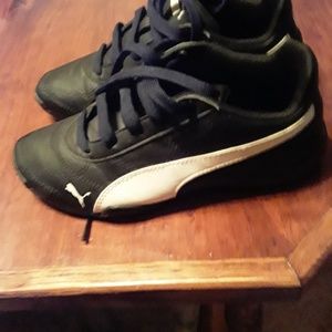 Women/Children Puma shoes